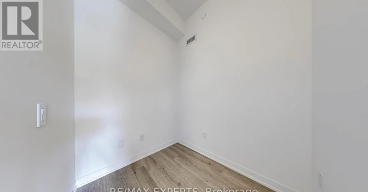 535-500 Wilson Avenue, Toronto, ON, M3H 0E5 - 17