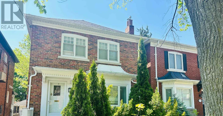 301 Old Orchard Grove, Toronto, ON, M5M 2E6