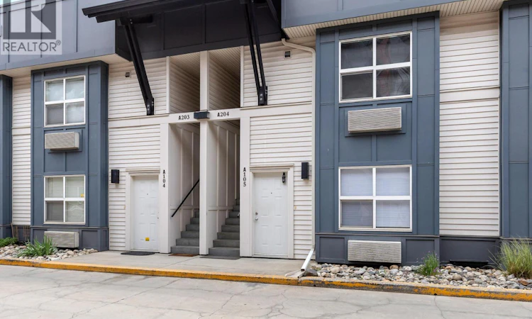 105A-1475 N Glenmore Road