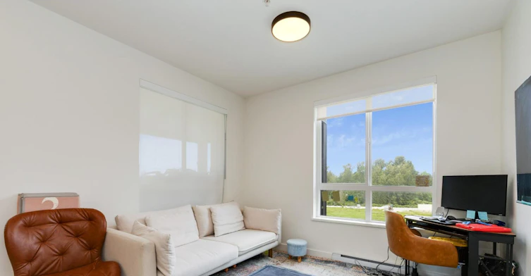204-19953 76 Avenue, Langley, BC, V2Y 3Y1 - 2