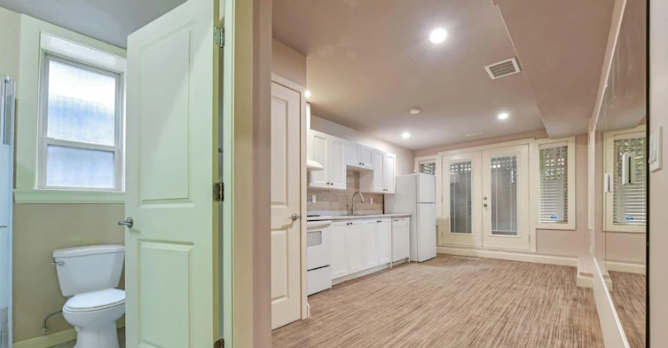 Basement-14066 24 Avenue, Surrey, BC, V4A 2H3 - 7