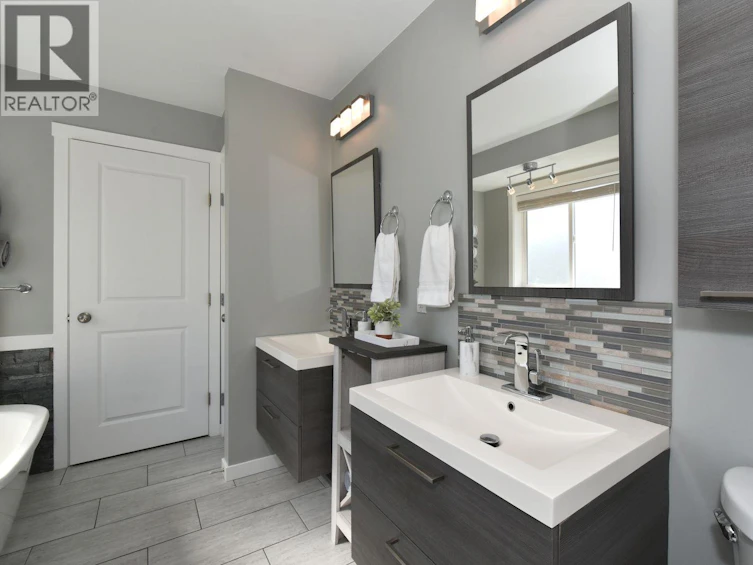 38-2592 Alpen Paradies Road, Blind Bay, BC, V0E 1H1 - 22