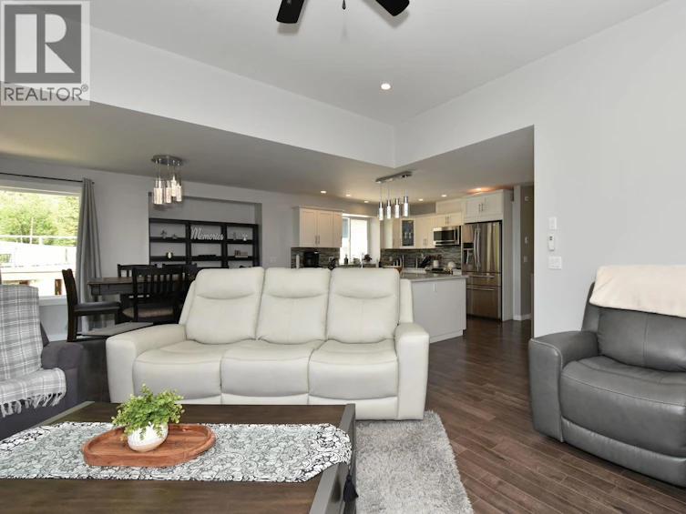 38-2592 Alpen Paradies Road, Blind Bay, BC, V0E 1H1 - 16