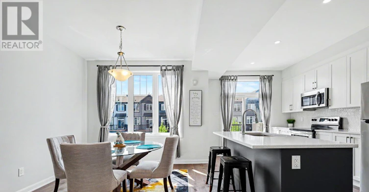906 Lixnaw Court, Manotick, ON, K2J 6Y3 - 9
