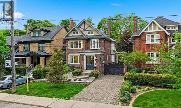 38 Glenrose Avenue