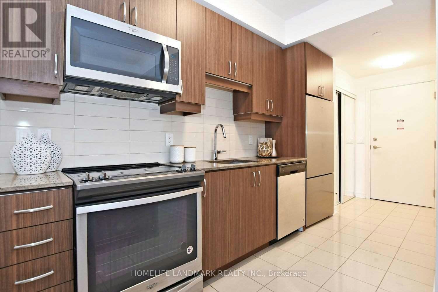 NW-201-9201 Yonge Street, Richmond Hill, ON, L4C 6Z2