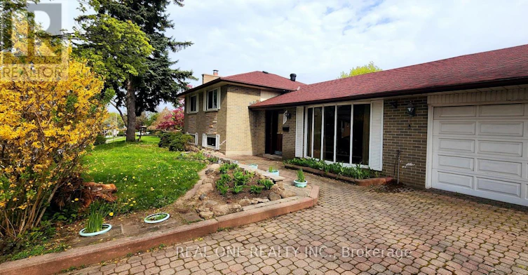21 Pegasus Trail, Toronto, ON, M1G 3N3
