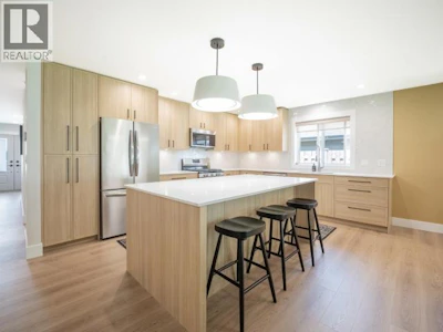 4100 Beausejour Avenue - 5