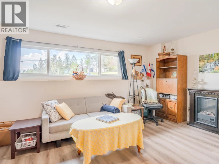 5576-103 Mile Lake Road, 103 Mile House, BC, V0K 2E1 - 18