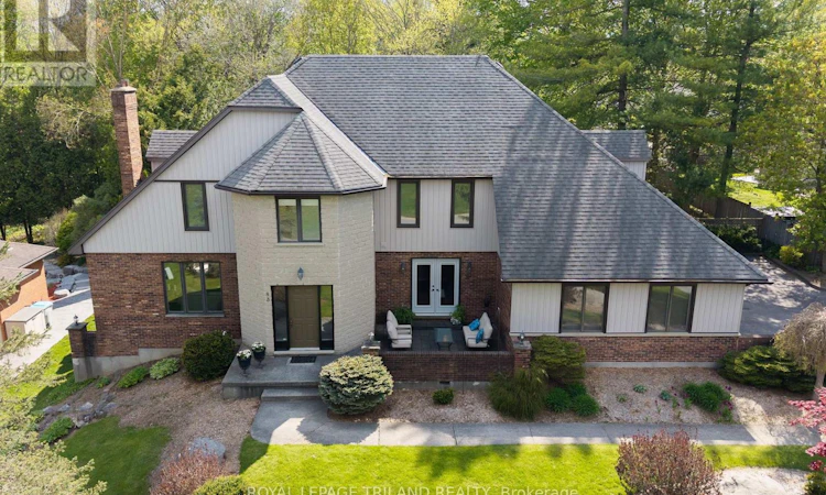 83 Blackburn Crescent