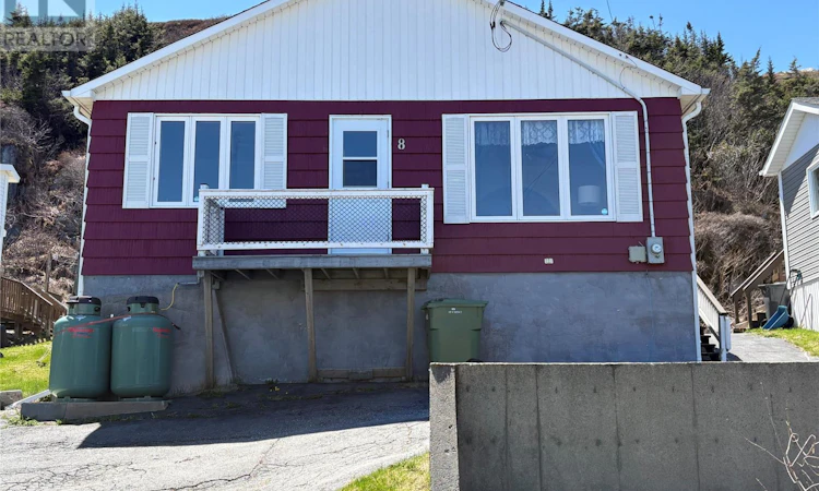 8 Caribou Road