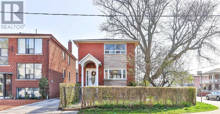 7 Cliff Street, Toronto, ON, M6N 4L5