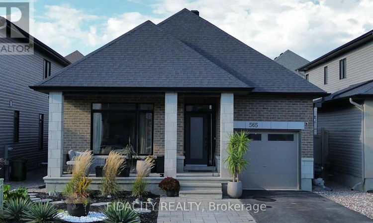 565 Bobolink Ridge