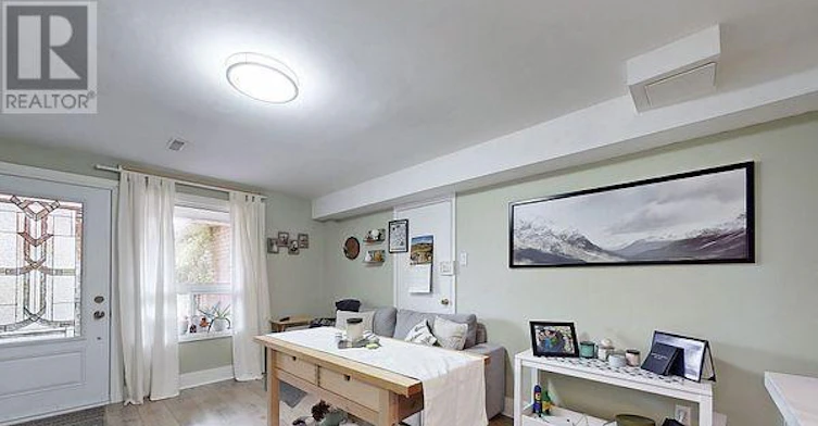 40 Henricks Road, Markham, ON, L3T 5M3