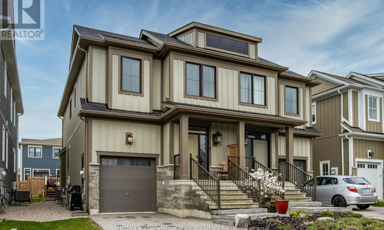329 Yellow Birch Crescent
