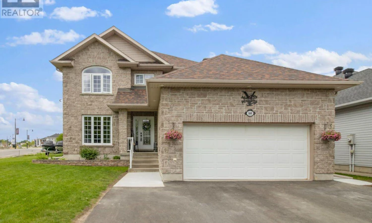 1000 Crestwood Drive