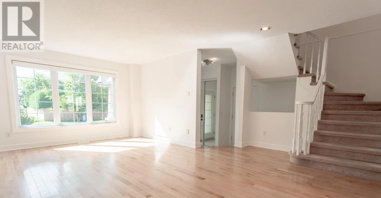 28 Chartwell Avenue, Ottawa, ON, K2G 6L6 - 13
