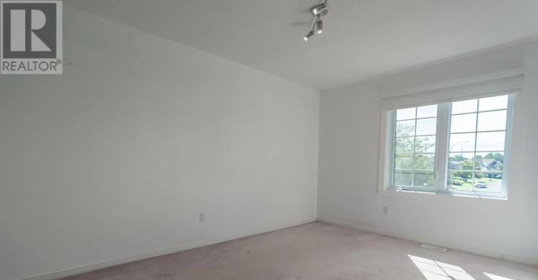28 Chartwell Avenue, Ottawa, ON, K2G 6L6 - 39
