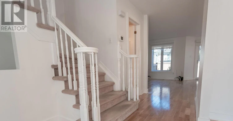 28 Chartwell Avenue, Ottawa, ON, K2G 6L6 - 14