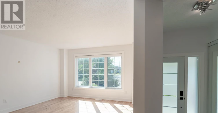 28 Chartwell Avenue, Ottawa, ON, K2G 6L6 - 10