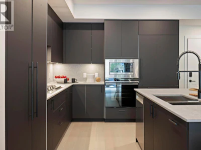 202-9652 Benchland Drive - 5