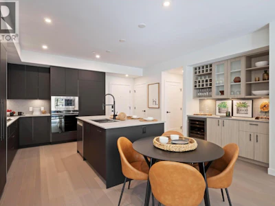 202-9652 Benchland Drive - 2