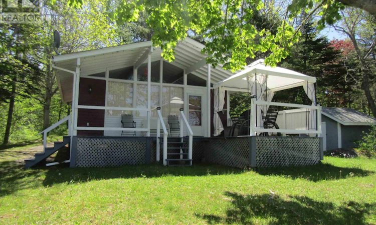70 Sefferns Lake Drive