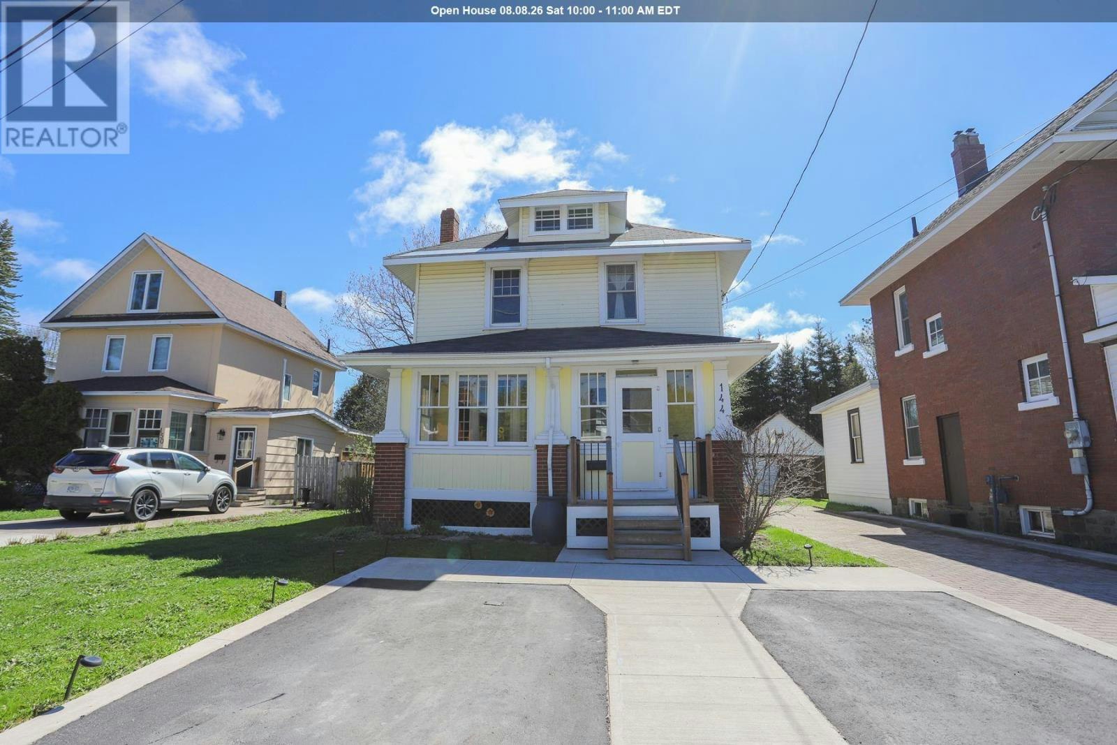 144 Leo Avenue, Sault Ste. Marie, ON, P6A 3V7