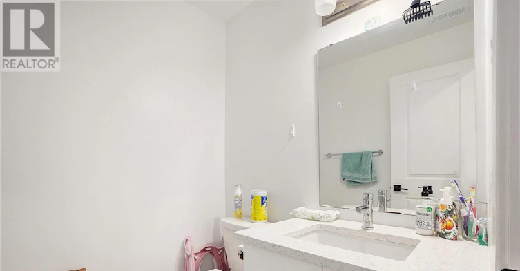 E-390 Rolling Meadow Crescent, Ottawa, ON, K1W 0B1 - 8