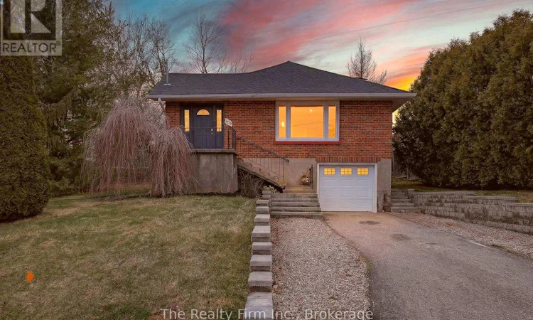 105 King Street E