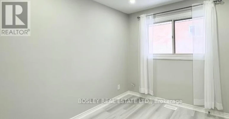 100 Fairway Road N, Kitchener, ON, N2A 2N5 - 5
