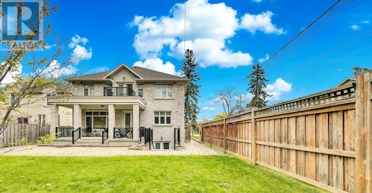 179 Greenfield Avenue, Toronto, ON, M2N 3E1