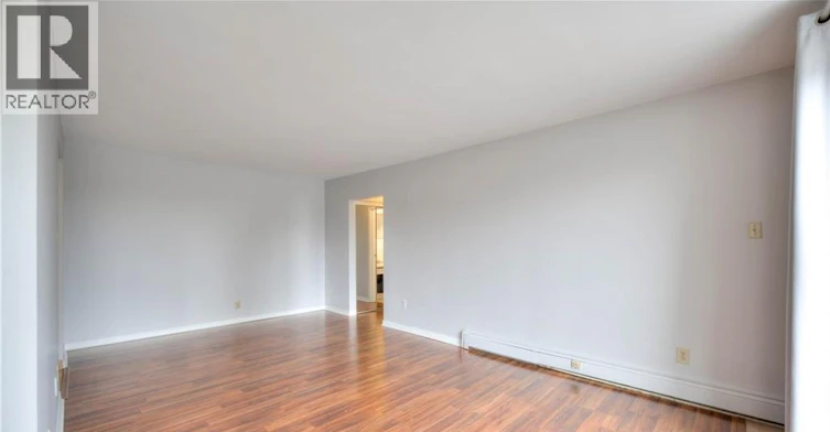 6-371 Dale Crescent, Waterloo, ON, N2J 3Y6 - 6