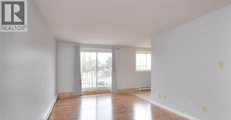 6-371 Dale Crescent, Waterloo, ON, N2J 3Y6 - 4