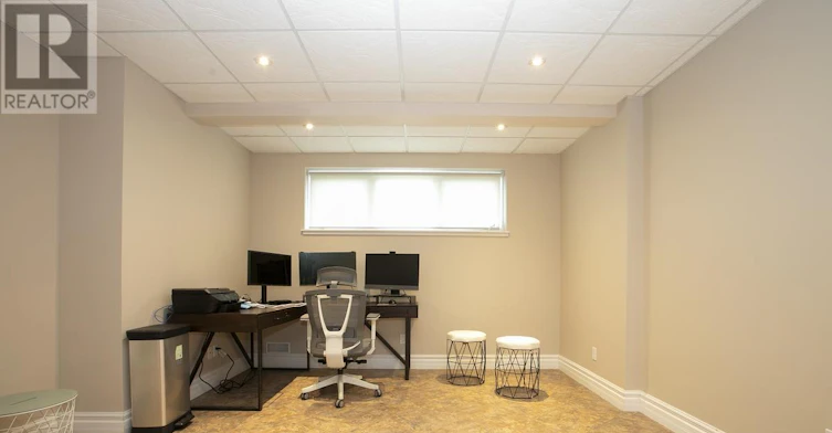 4 Parkdale Drive, Sault Ste. Marie, ON, P6A 5P8 - 39