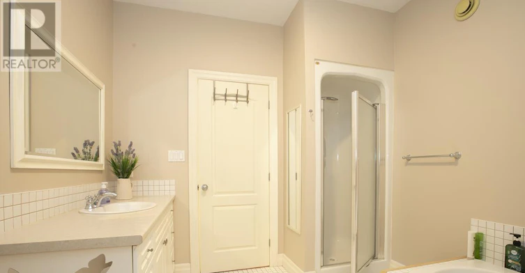 4 Parkdale Drive, Sault Ste. Marie, ON, P6A 5P8 - 37