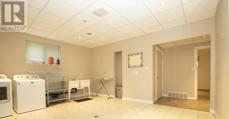 4 Parkdale Drive, Sault Ste. Marie, ON, P6A 5P8 - 47