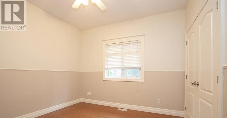 4 Parkdale Drive, Sault Ste. Marie, ON, P6A 5P8 - 29