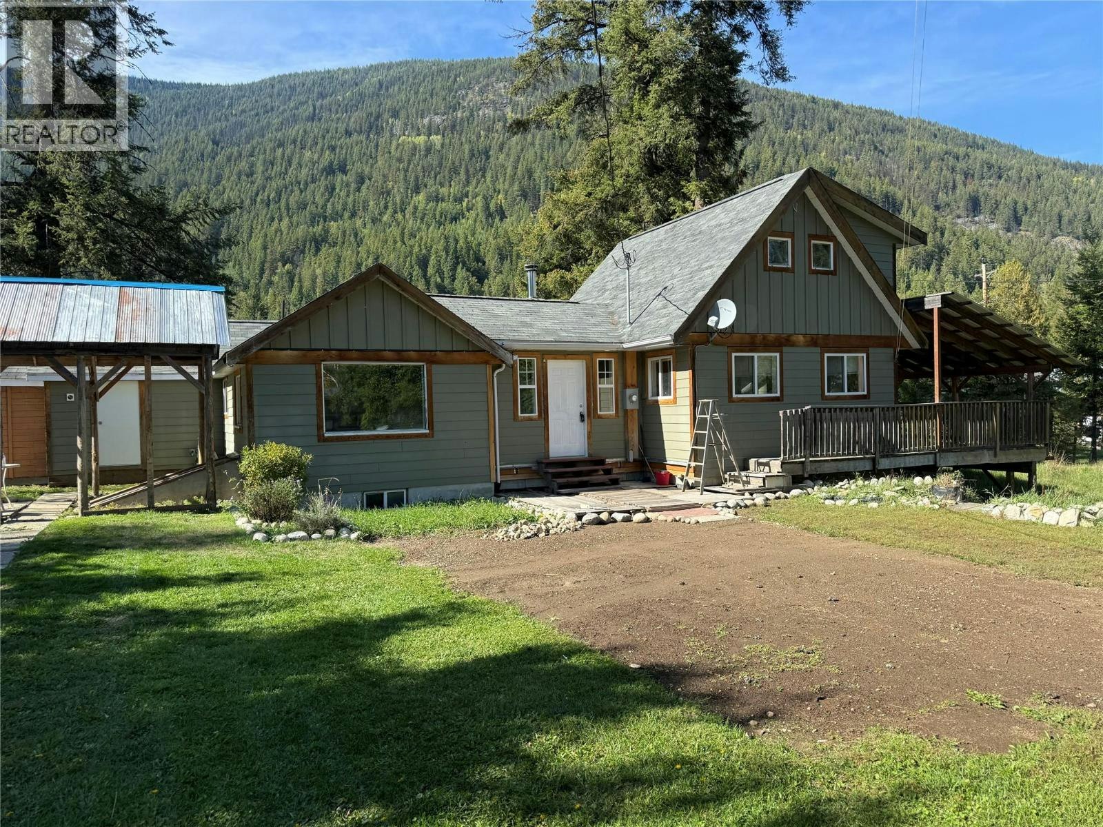 2018 Tarrys Road, Castlegar, BC, V1N 4N1
