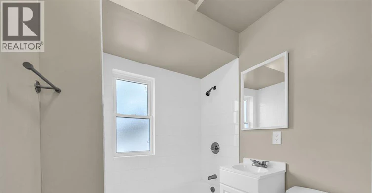 A UPPER-669 Park Street West, Windsor, ON, N9A 5V7 - 14