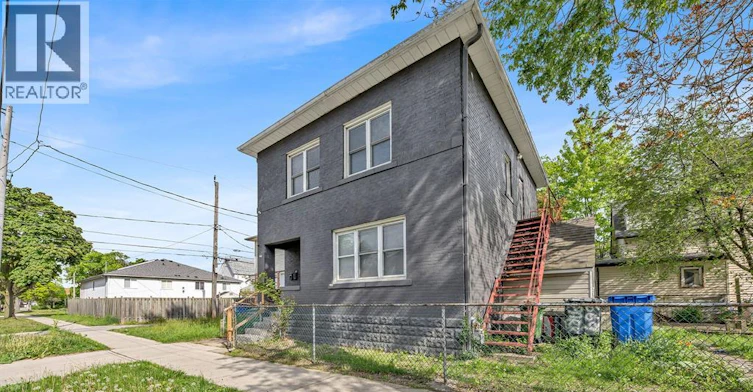 A UPPER-669 Park Street West, Windsor, ON, N9A 5V7 - 2