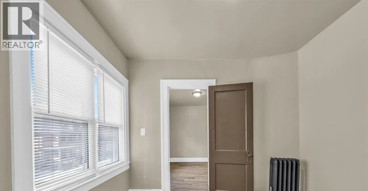 A UPPER-669 Park Street West, Windsor, ON, N9A 5V7 - 5