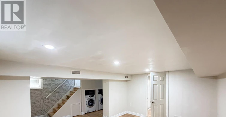 12 Roselm Road, Toronto, ON, M1R 3Y6 - 16