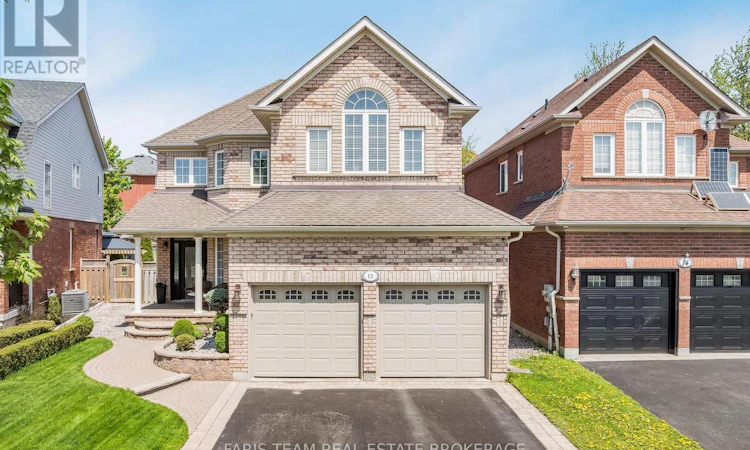 12 Kensington Trail