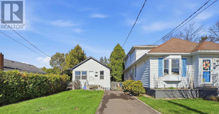 86 Adair Avenue S, Hamilton, ON, L8K 3S5 - 2