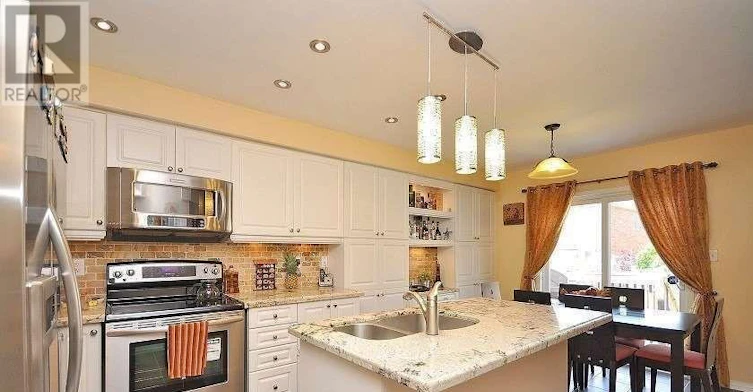 426 Orange Walk Crescent, Mississauga, ON, L5R 0A8 - 12