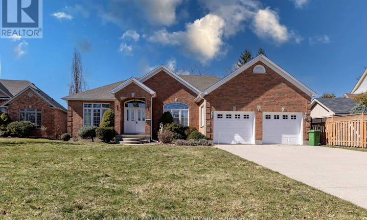 6 Huntington Terrace