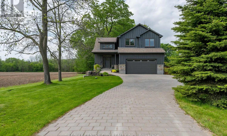 2580 Dundas Street