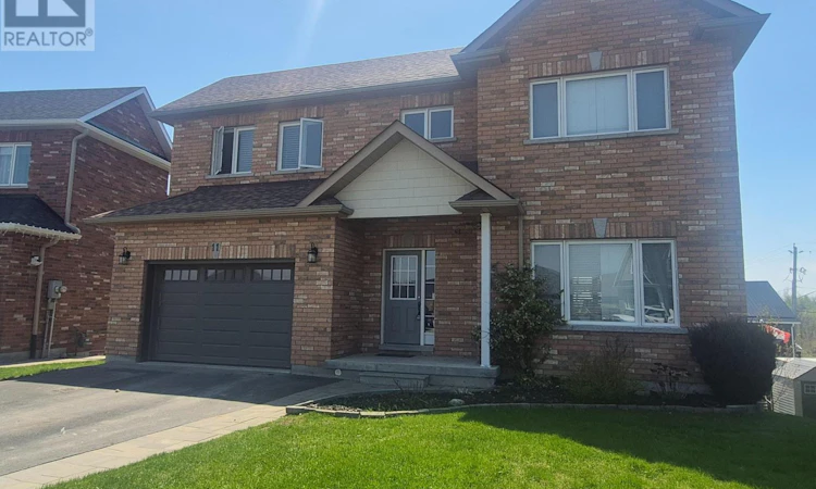 11 Moynes Court