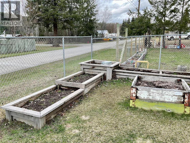 786 Strathmore Avenue, Greenwood, BC, V0H 1J0 - 7